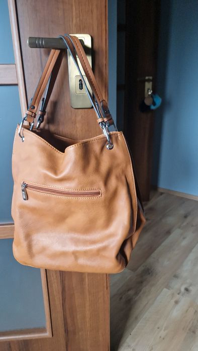 Torebka sportowa elegancja