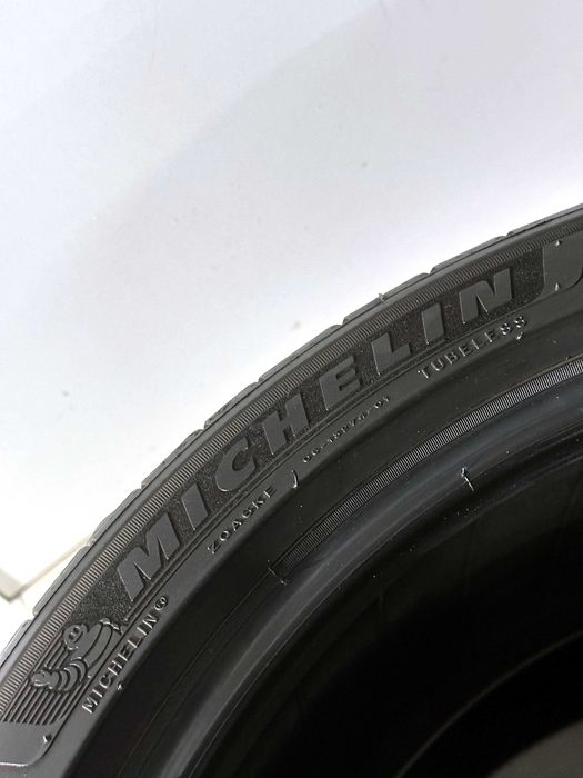 Pneus Michelin Pilot Sport 4 - 225/45/19 - Como NOVOS