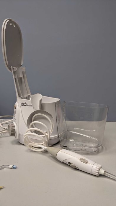 Irygator do zębów Waterpik WP-660 Ultra Professional jak nowy