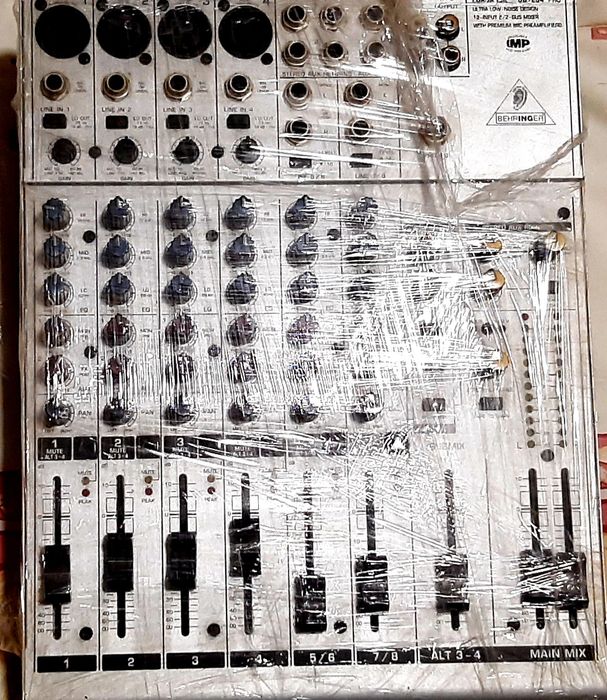 Mesa de Mistura de 12 canais