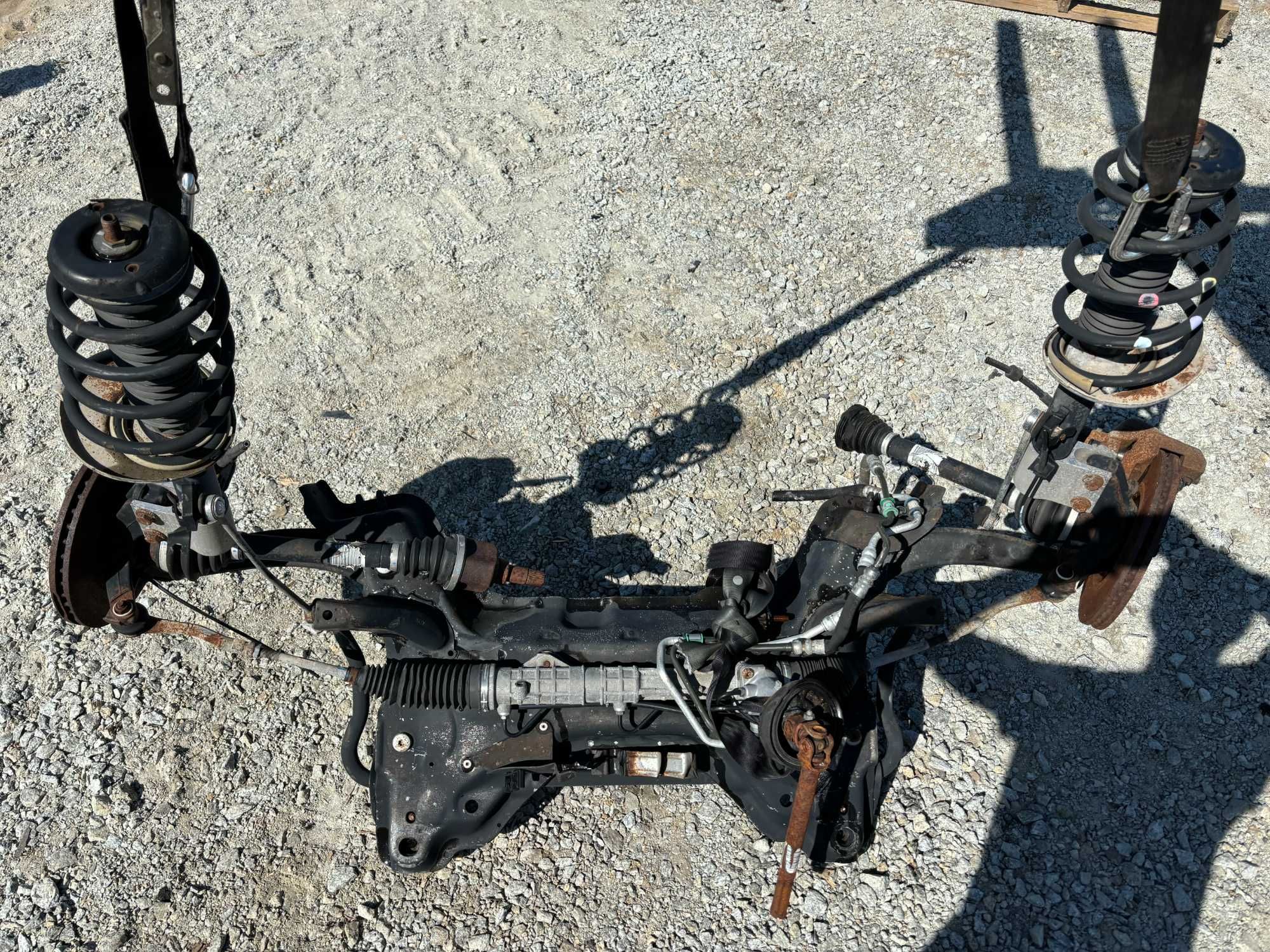 Zawieszenie przednie sanki Citroen Berlingo 3 Peugeot Partner 3