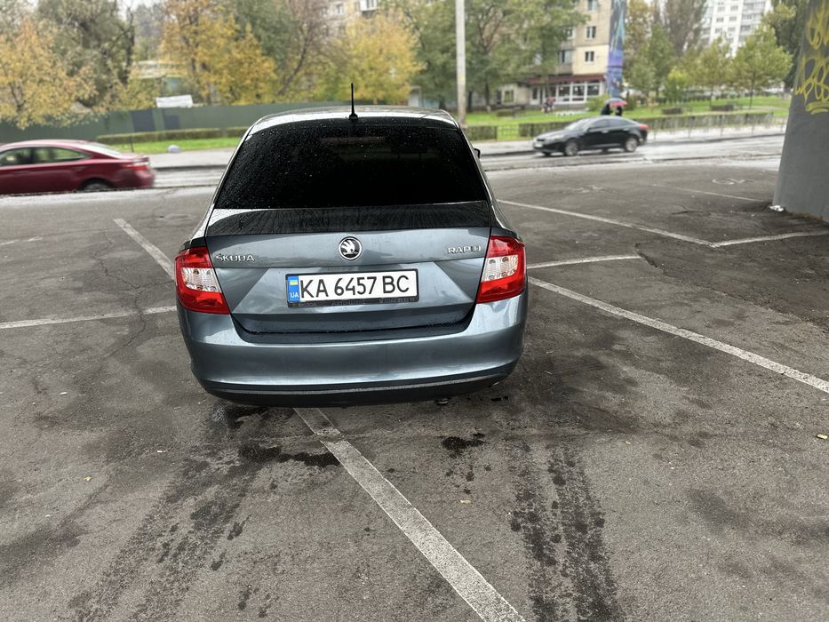 Продам шкода рапид 1.6 mpi