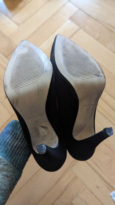 Нові замшеві туфлі човники 37