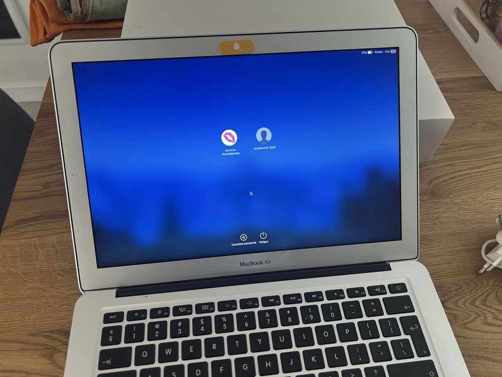 Mackbook air 13” a1466