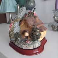 Piękny domek kolekcjonerski 1988 vintage Newman handmade figurka dom