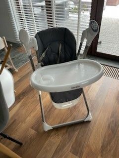 Bujaczek krzesło do karmienia Lionel