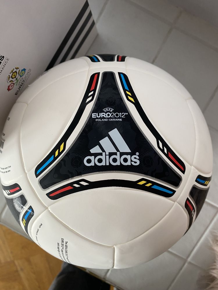 Piłka nożna Adidas Tango 12 EURO 2012