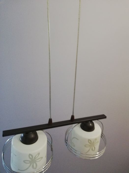 Lampa wisząca na 2 żarówki