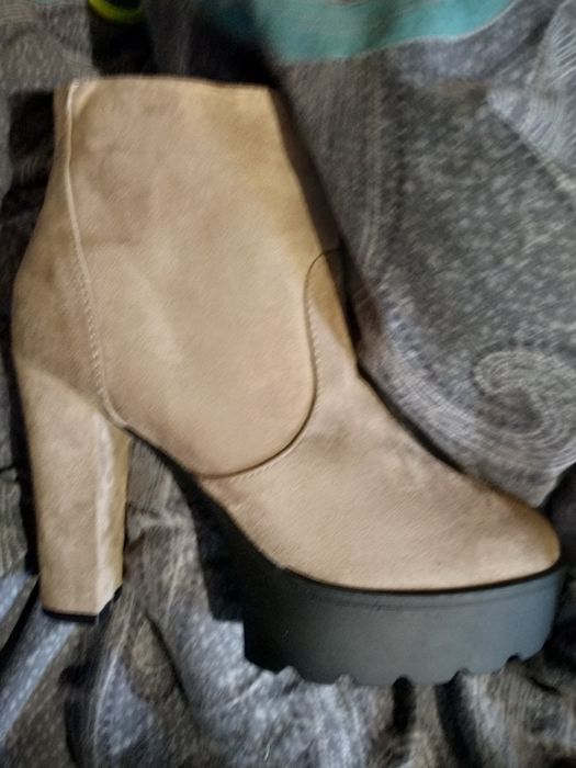 Терміно черевички, ботильйони