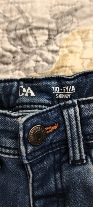 Vendo calças de ganga de criança da C&A