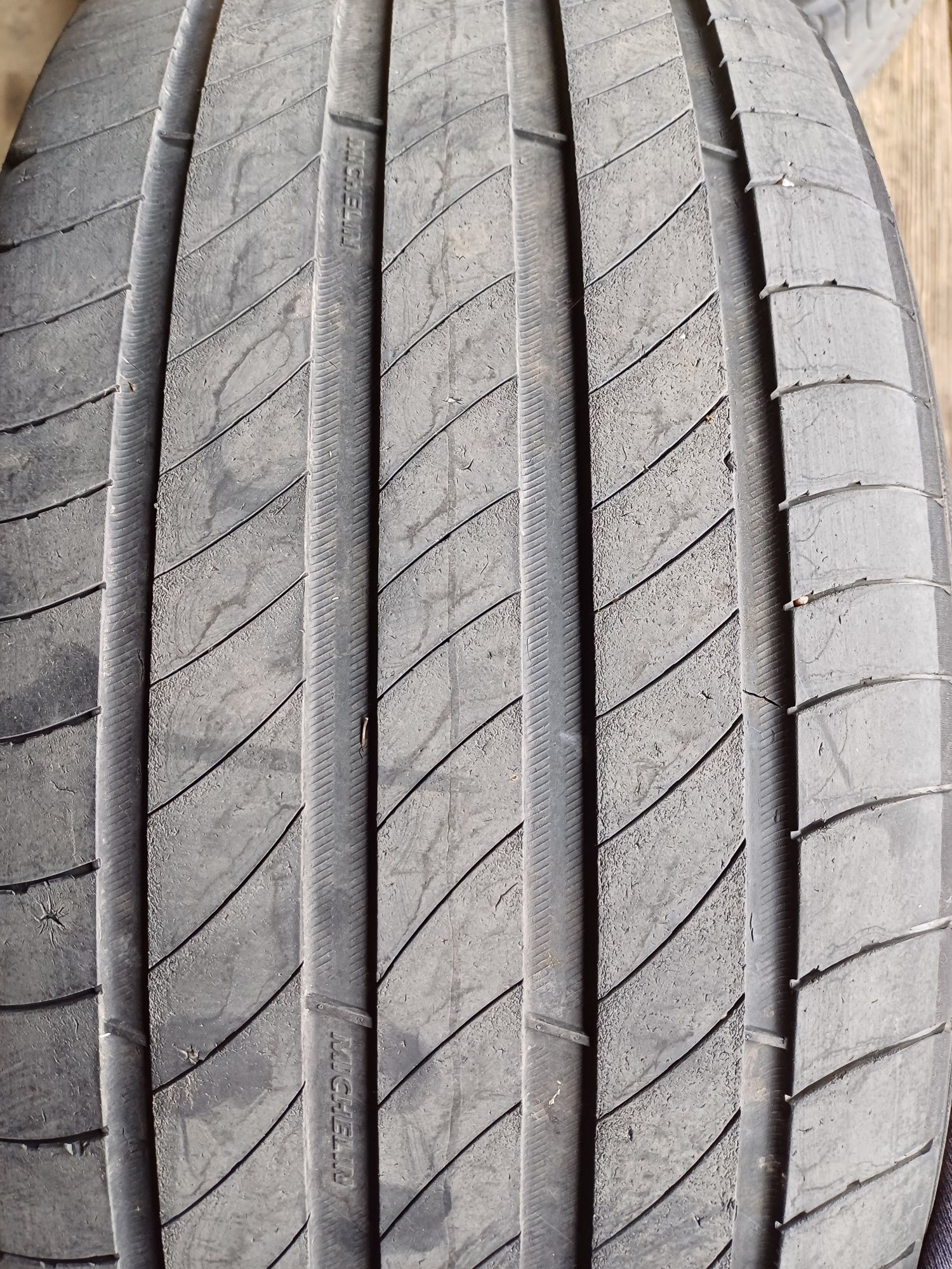 Dwie opony Michelin Primacy 4 17