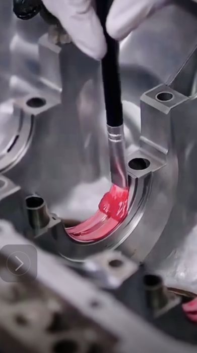 Regeneracja głowic, szlify wałów, cylindrôw.