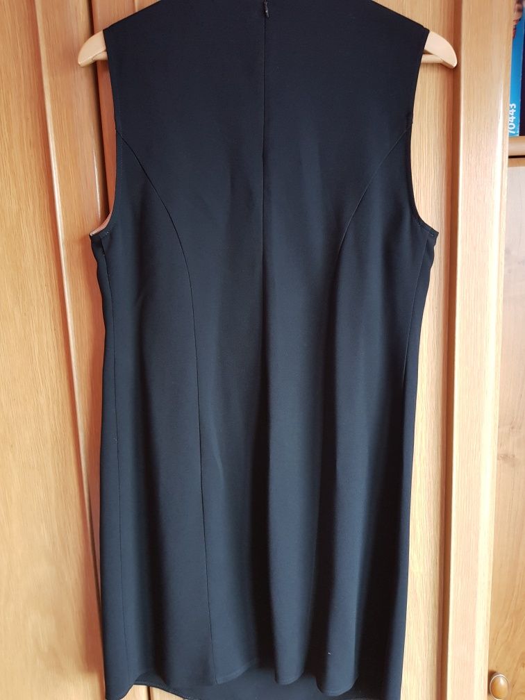 Sukienka Elisabetta Franchi, dwurzedowa, oryginalna rozmiar L