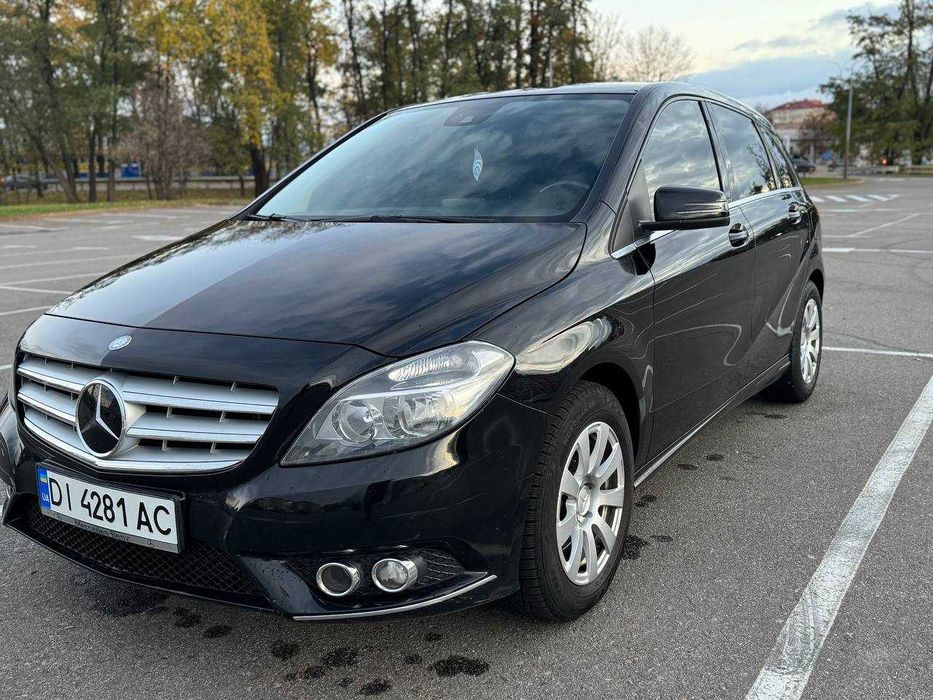 Мерседес - В клас 2014рік