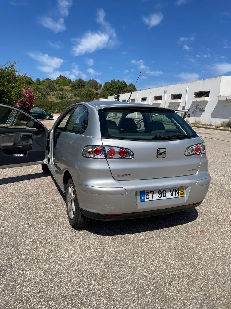 Seat ibiza 2003.
