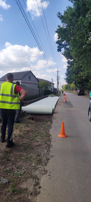 Асфальтирование и укладка асфальтной крошки.