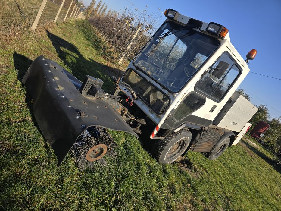 Ladog G129 4x4 hydrostat akcja zima pługo piaskarka solarka chodniki