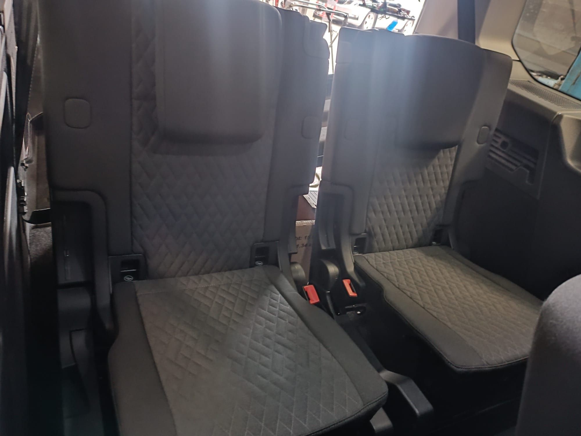 Nowe fotele do VW Caddy 5 (3 rząd - 6 i 7 miejsce)