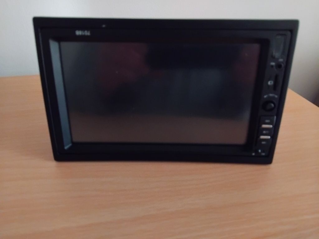 Radio mp5 com câmara de marcha atrás