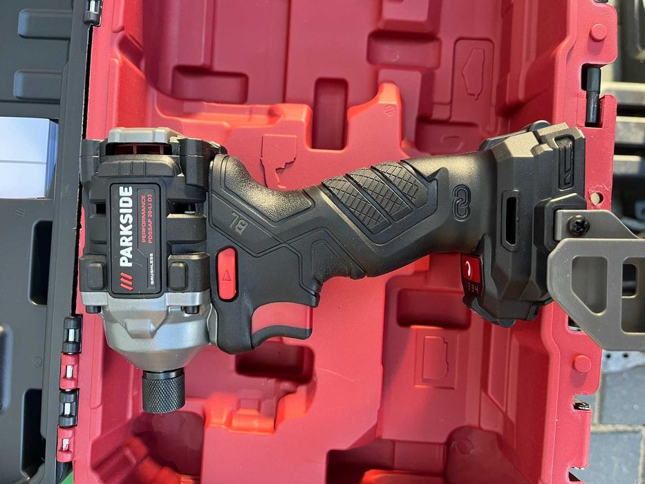 Akumulatorowy klucz udarowy Parkside Performance 20 V PDSSAP 20-Li D3