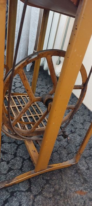 Maszyna do szycia  Łucznik