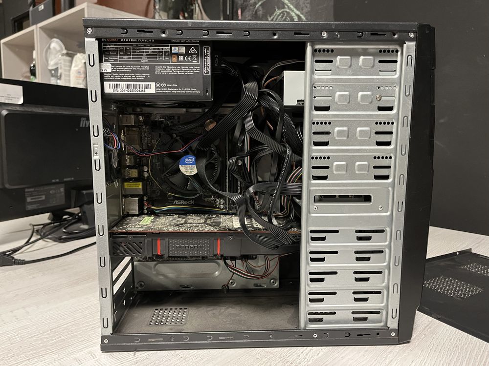 Komputer stacjonarny do biura i gier [R9 290X] [16 GB]