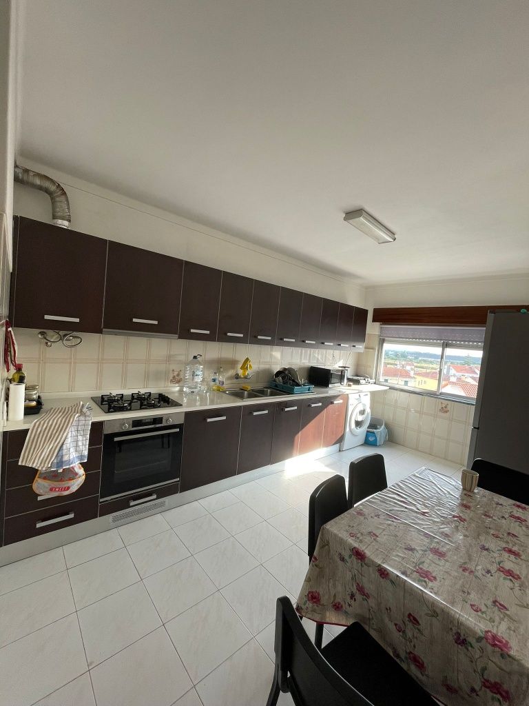 Quarto para arrendar em Entroncamento