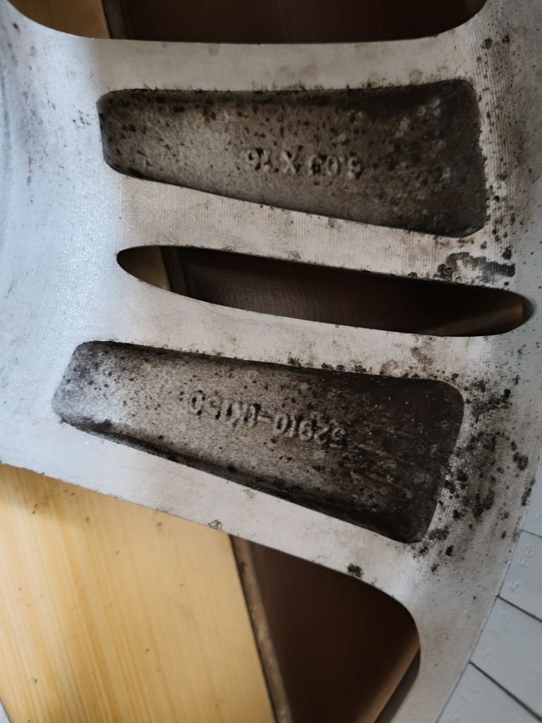 Диски R16 5×114.3 з датчиками тиску шин
