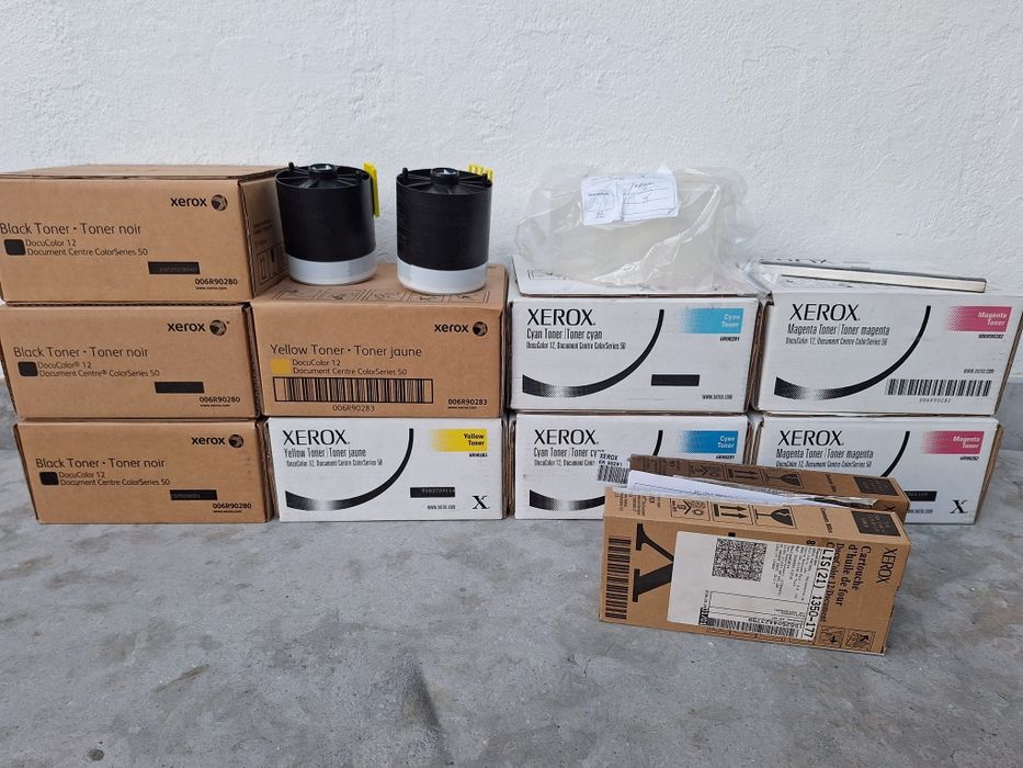 Toners, escova, depósito e óleo XEROX Docucolor12