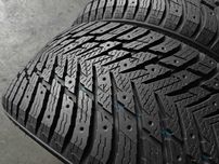 Як нові R19 245 40 шини зимові Nokian Hakkpellitta 10P made Finland