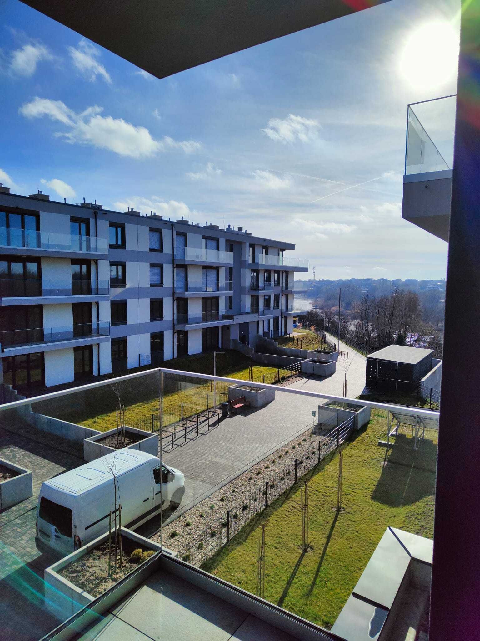 Komfortowe Mieszkanie z Balkonem i Garażem 70 M2 w Krapkowicach