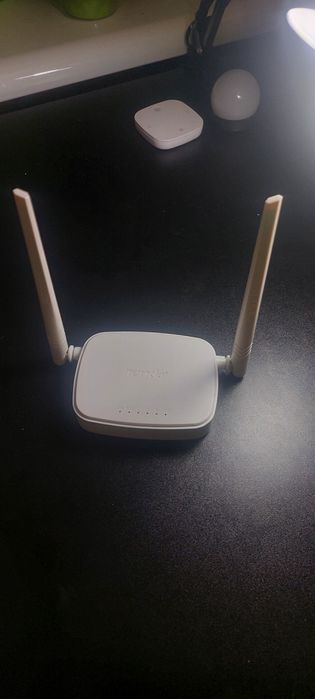 Лот мережевого обладнання (роутер Tenda N301 + медіаконвертор RCI)