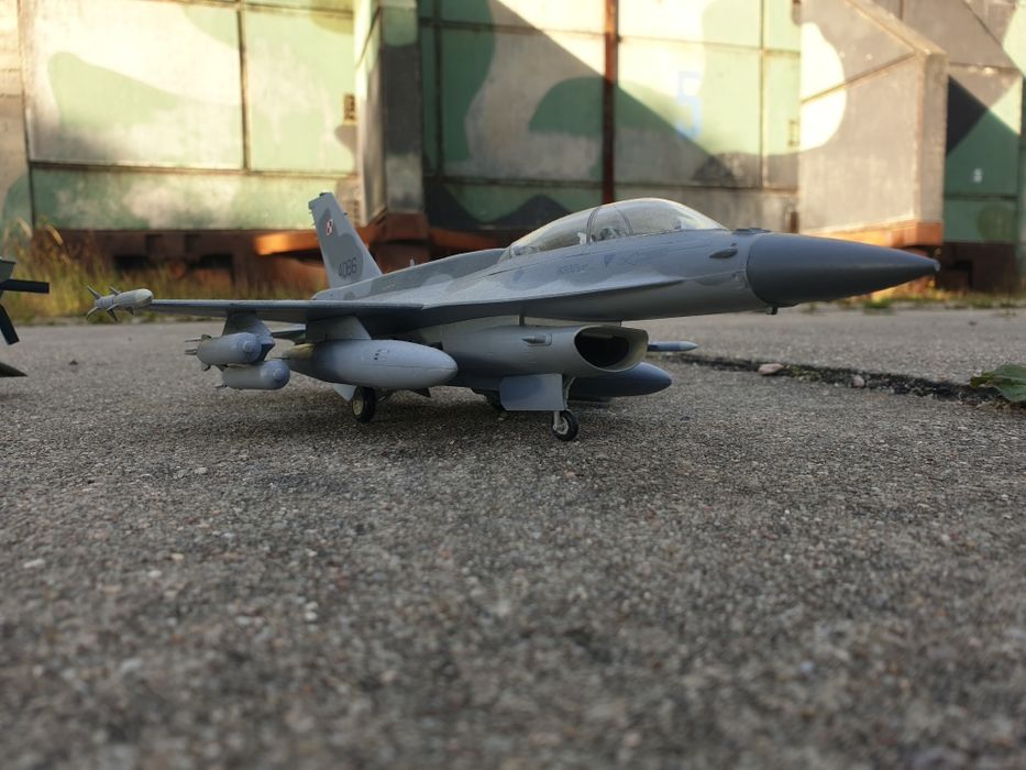 F 16 Polish Air Force 1:48