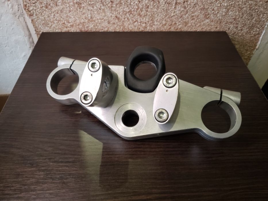 Траверса Suzuki SV650 99 - 01 стріт