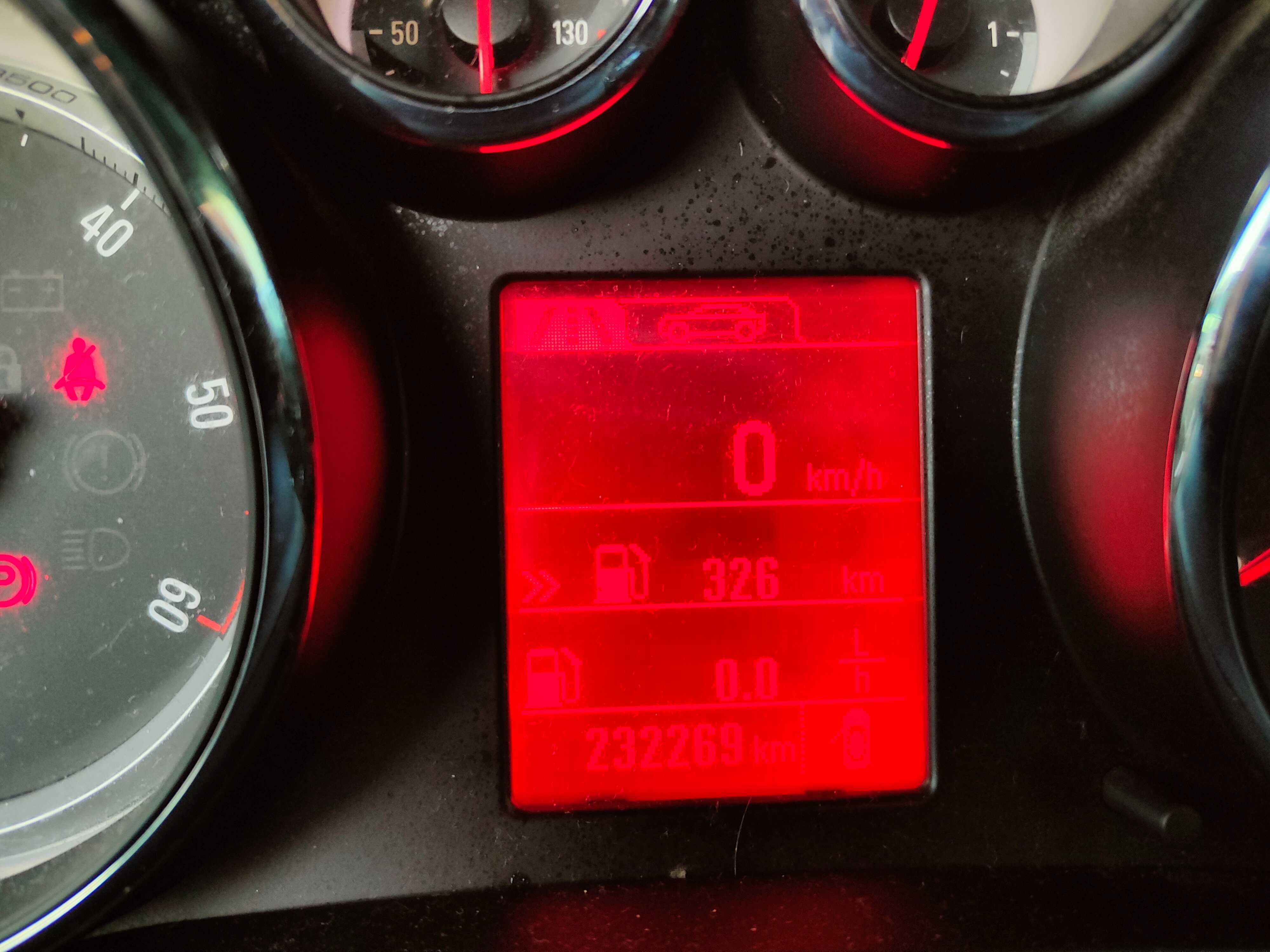 OPEL ZAFIRA Tourer 7osobowy 2.0 CDTI z 2014 roku, bagażnik rowerowy