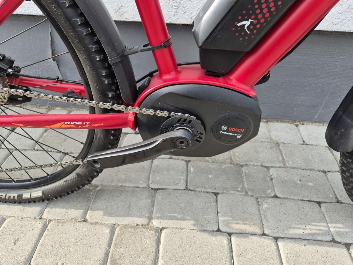 Електровелосипед бу з Європи Univega 27.5 Red A30