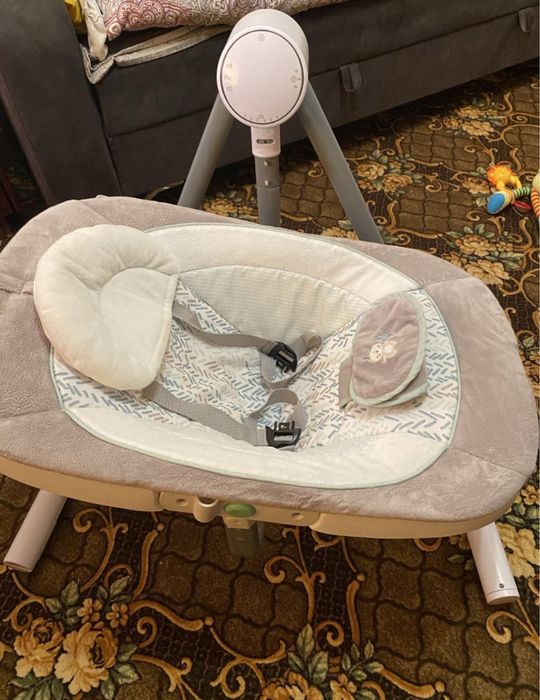 Заколихуючий центр для немовляти. Після викор. однієї дитини
