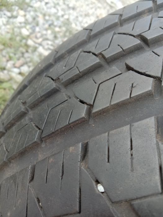 Продам шини для машини