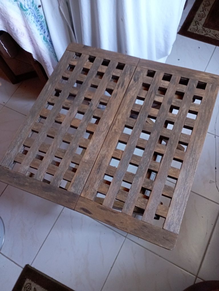 Mesa de apoio jardim