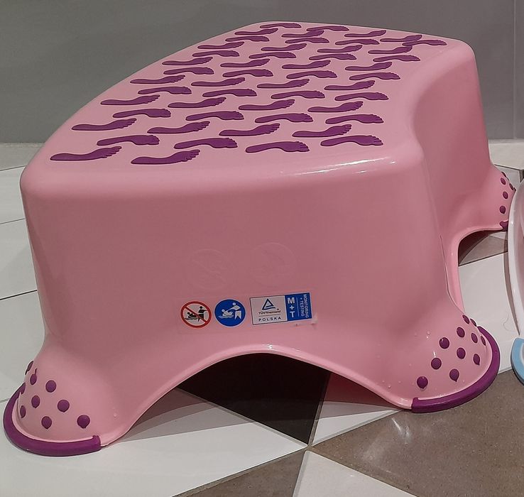 Podest, podnóżek różowy z Hippo