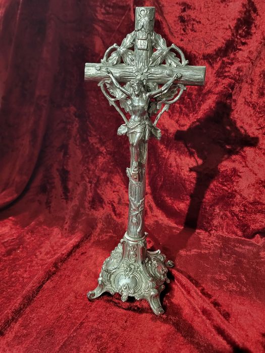 Stara pasyjka pięknie zdobiona