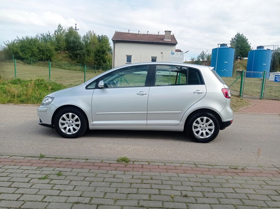 Sprzedam volkswagen golf plus 5 1,6 mpi mały przebieg jeden właściciel