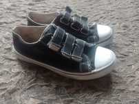 Trampki na rzepy 35