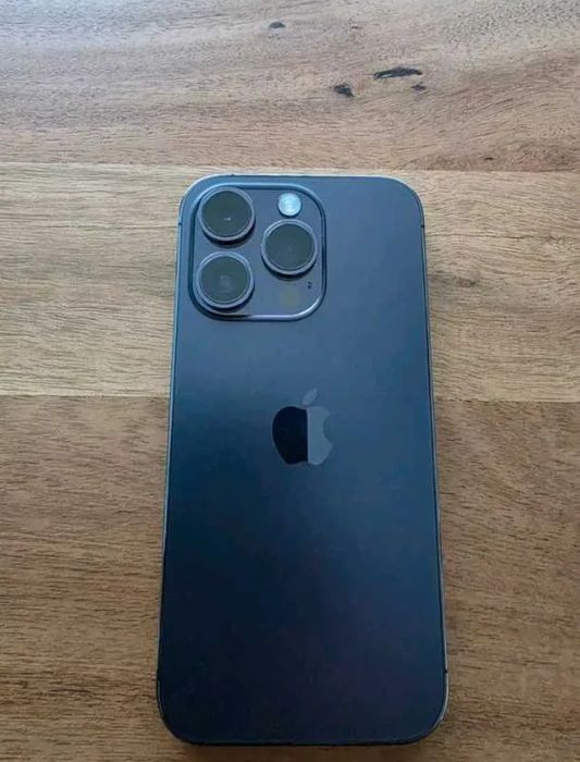 Продаєтся iphone 14 pro 128g