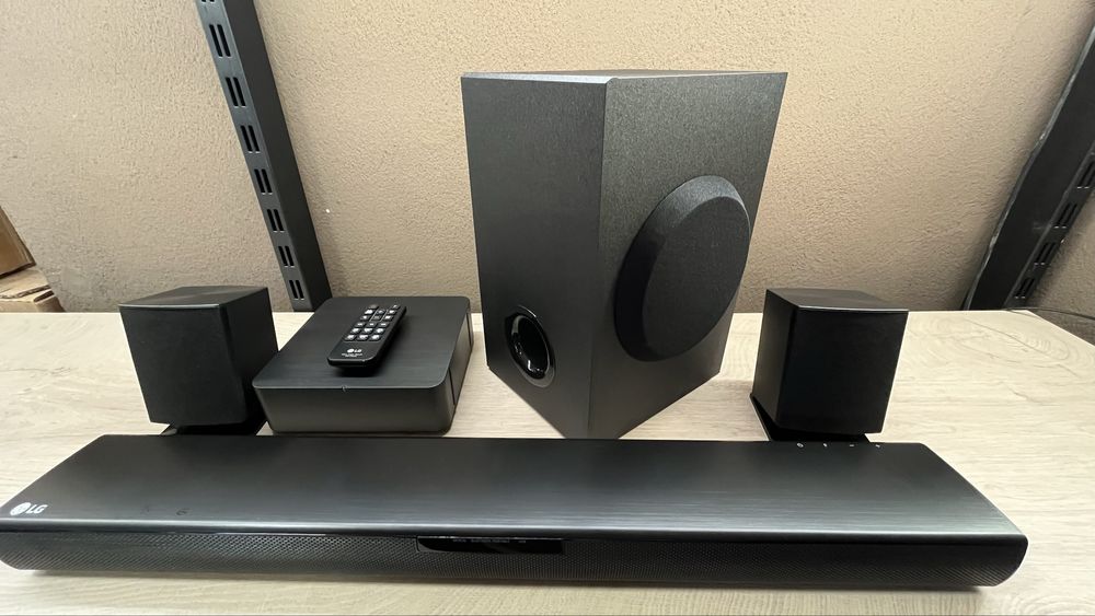 Саундбар LG SQC4R – якісний об’ємний звук для дому