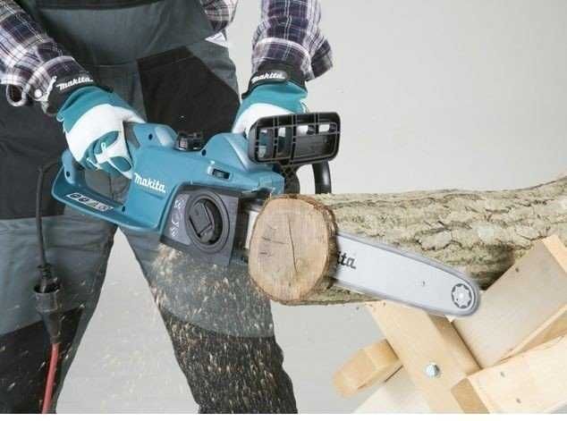 Pilarka elektryczna Makita UC3541A