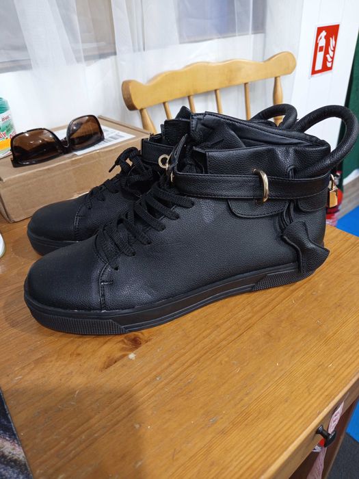 #921 Nowe buty męskie Martin pescatore