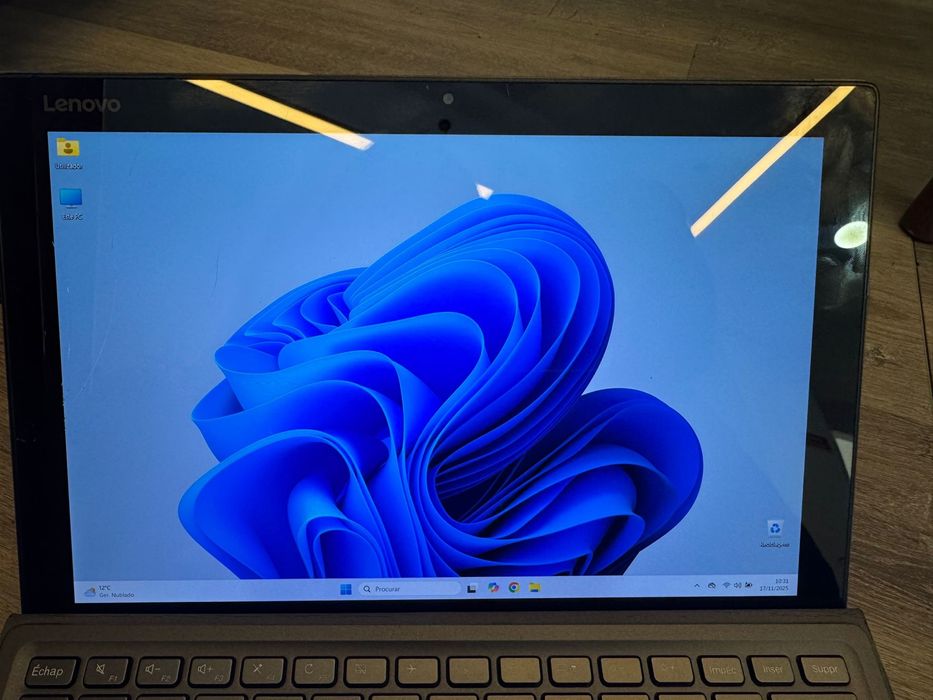 Portatil Lenovo MIIX 520-12IKB