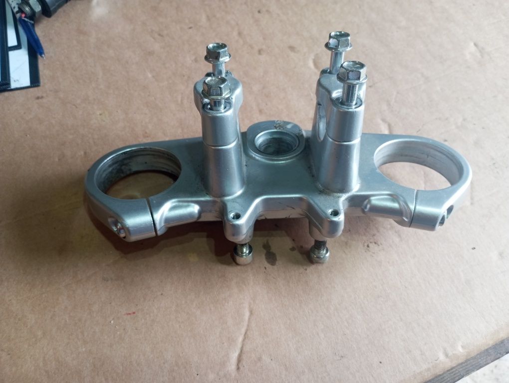 Półka górna Aprilia SX 125 malaguti xtm xsm RX Senda Derbi 18 - 23 A4