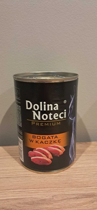 Karma i żwirek dla kota